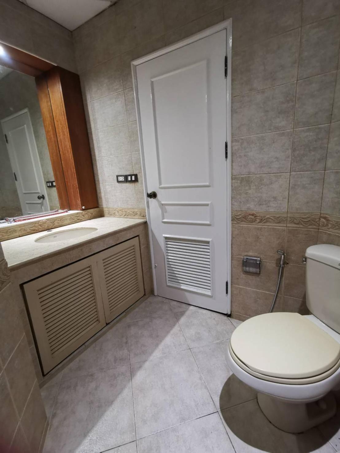 Cozy 1Br Walk To Bts And Airport Rail Link Close To Malls G7 バンコク都 エクステリア 写真