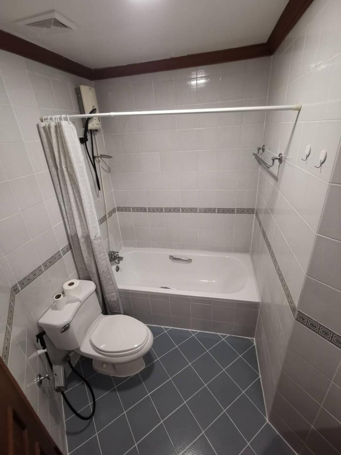 Cozy 1Br Walk To Bts And Airport Rail Link Close To Malls G7 バンコク都 エクステリア 写真